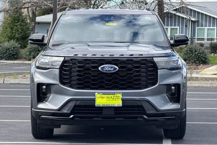 $34998 : Ford Explorer 2025 AWD ST-Li image 7