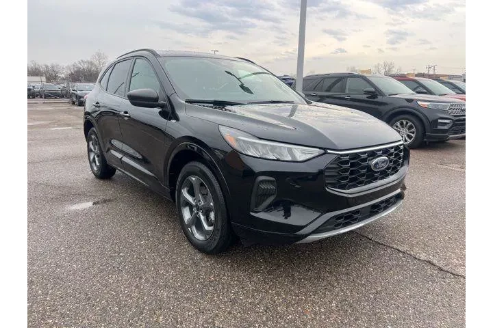 $24732 : Ford Escape 2024 AWD ST-Line image 3