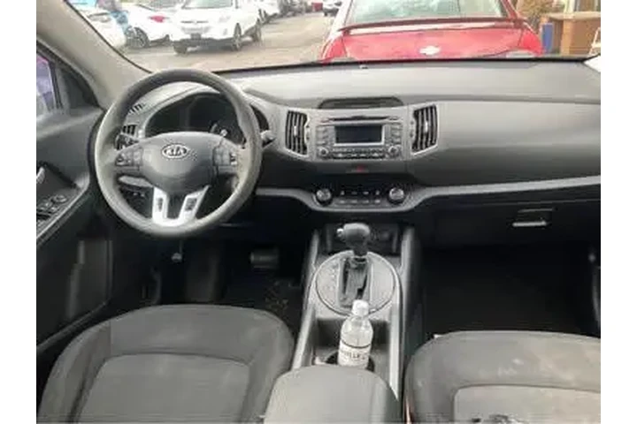 2011 Sportage LX image 7