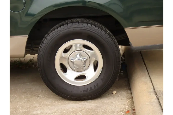 $5999 : Ford F-150 2002 4dr SuperCab image 9