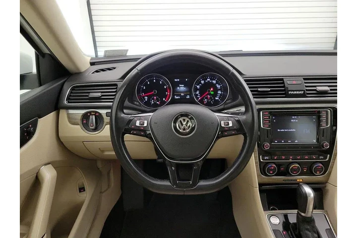 $15998 : Volkswagen Passat 2018 2.0T image 10
