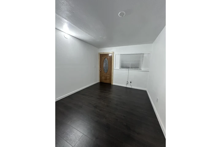 $2650 : Rento casa image 2