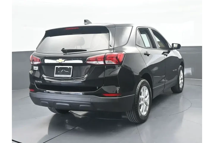 $20991 : Chevrolet Equinox 2024 LS 4d image 5