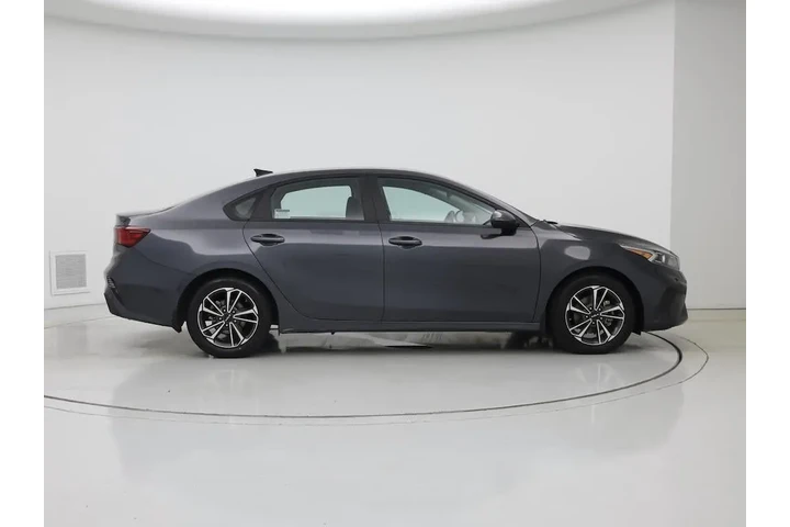$16998 : Kia Forte 2023 LXS 4dr Sedan image 7