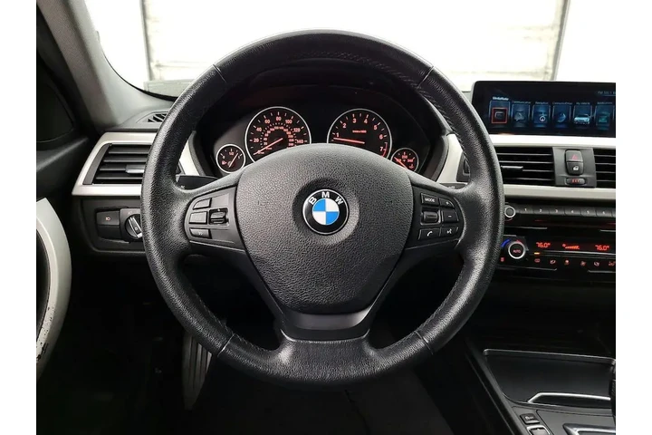 $14599 : BMW 3 Series 2017 320i 4dr S image 10