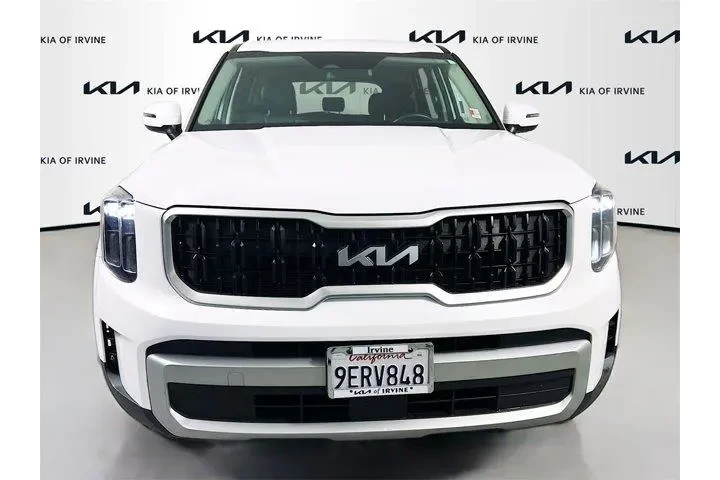 $28872 : Kia Telluride 2023 LX 4dr SU image 2