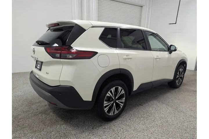 $21897 : Nissan Rogue 2023 SV 4dr Cro image 3