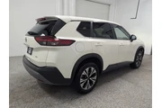 $21897 : Nissan Rogue 2023 SV 4dr Cro thumbnail