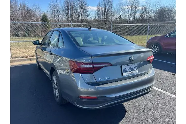 $19850 : Volkswagen Jetta 2024 SE 4dr image 4