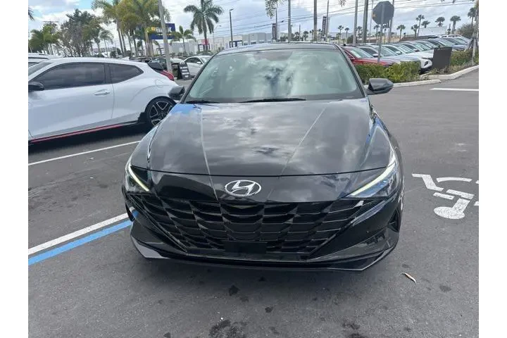 $19404 : Hyundai ELANTRA 2023 Limited image 2