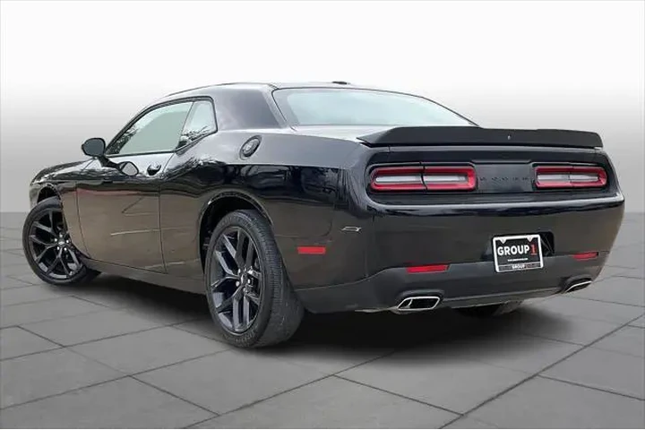 $21798 : Dodge Challenger 2021 SXT 2d image 9