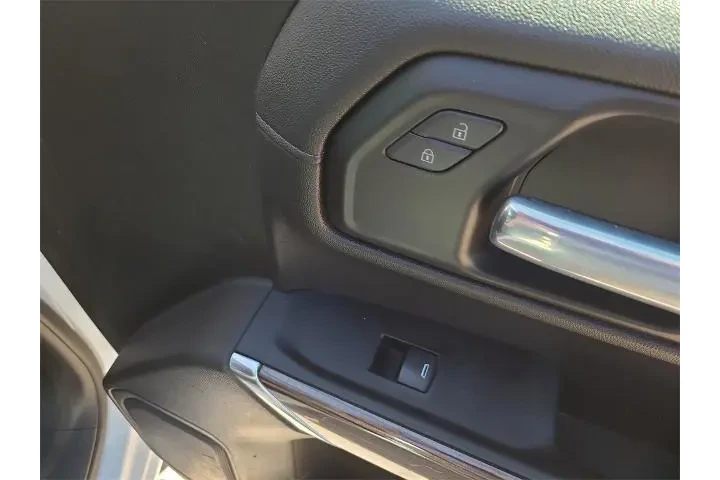 $27851 : Chevrolet Silverado 1500 202 image 10