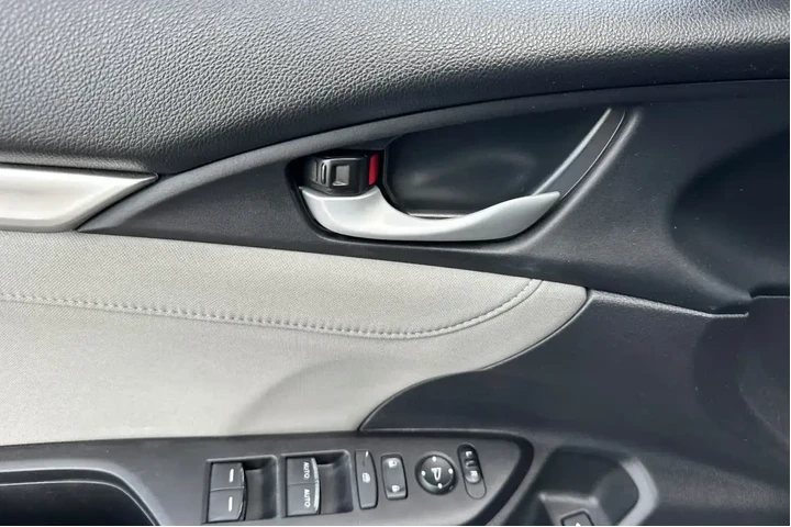 $24492 : Honda Civic 2021 EX 4dr Seda image 10