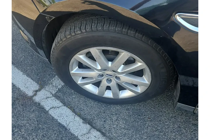 $9000 : Ford Taurus 2016 SEL 4dr Sed image 3