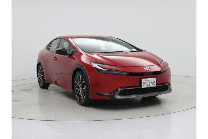 $29998 : Toyota Prius 2024 XLE 4dr Ha image 1