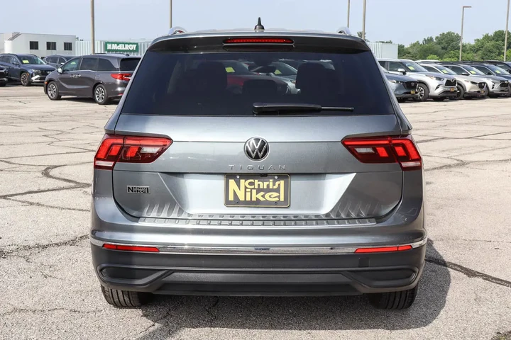 $24587 : 2024 Tiguan 2.0T Wolfsburg Ed image 5