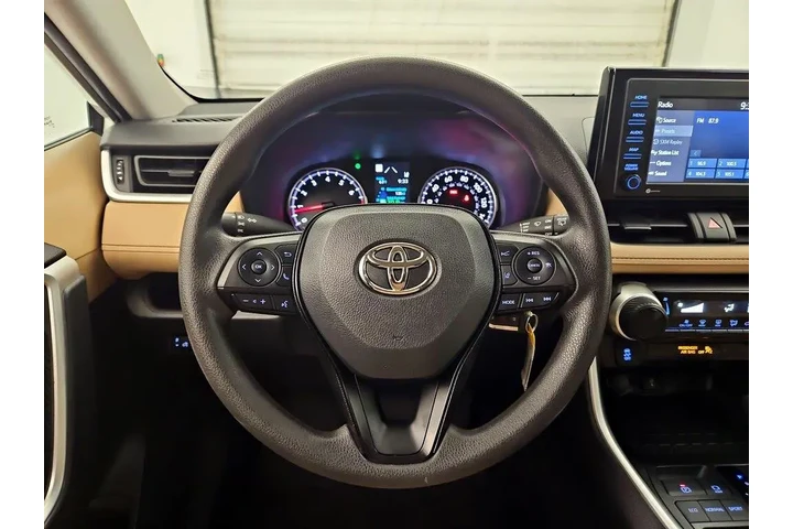 $28998 : Toyota RAV4 2022 LE 4dr SUV image 10
