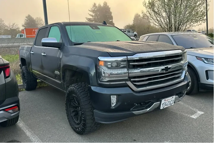 $27990 : Chevrolet Silverado 1500 201 image 2