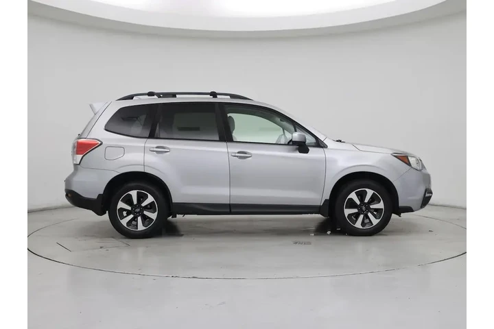 $14998 : Subaru Forester 2017 AWD 2.5 image 7