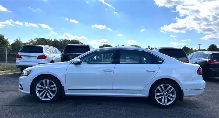 $15995 : 2017 Passat 1.8T SE image 9