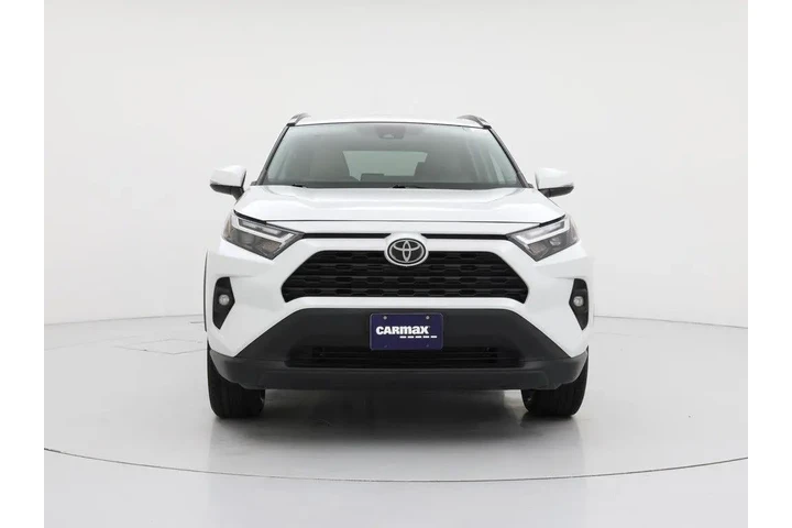 $34998 : Toyota RAV4 2024 AWD XLE Pre image 5