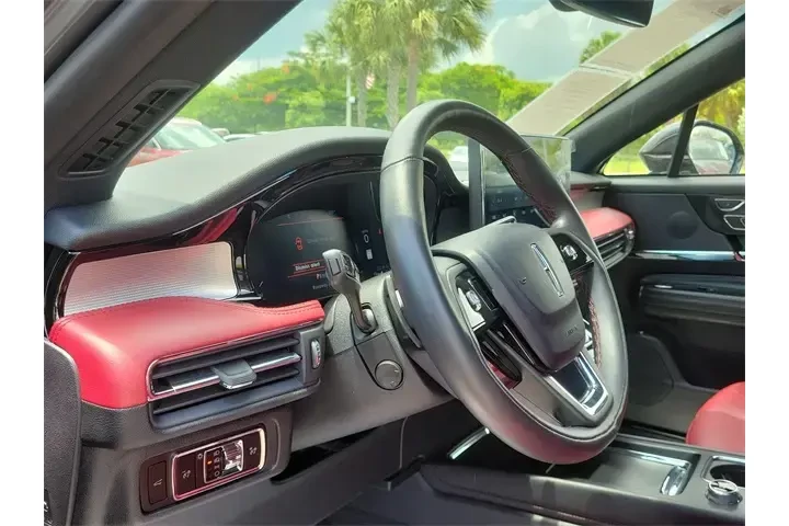 $31990 : Lincoln Corsair 2023 Reserve image 9