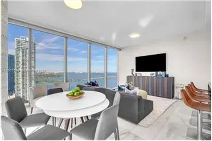 $9500 : Rental property with 2 bedro image 1