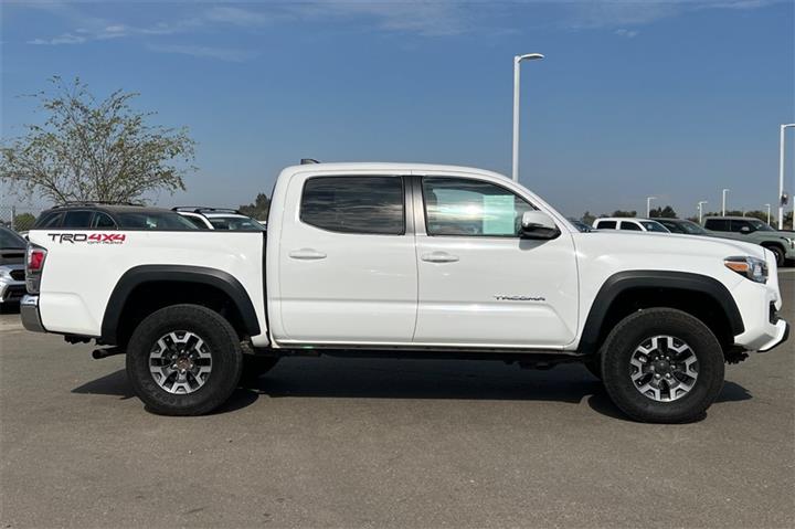 $36992 : Tacoma TRD Off-Road image 3