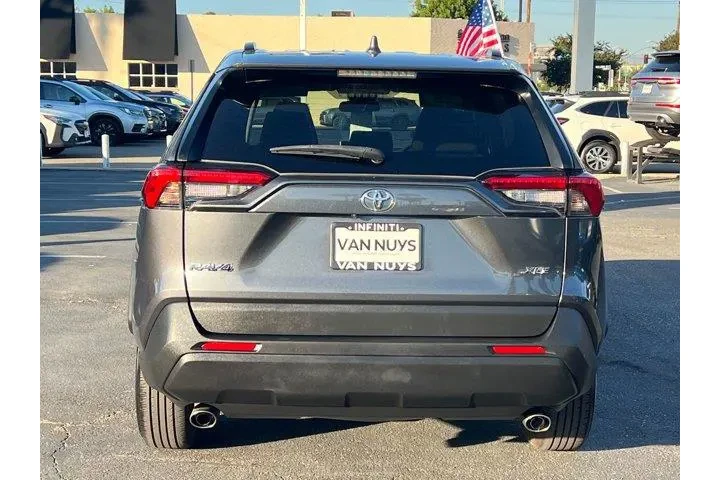 $26995 : Toyota RAV4 2023 XLE 4dr SUV image 5