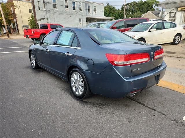 2012 MKZ Hybrid Sedan image 3