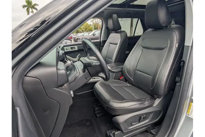 $32997 : Ford Explorer 2023 Limited 4 image 6