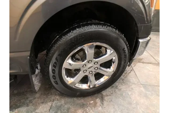 $38925 : Ford F-150 2023 4x4 Lariat 4 image 9