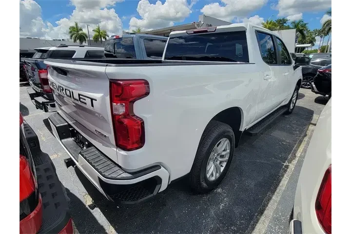 $31990 : Chevrolet Silverado 1500 202 image 3