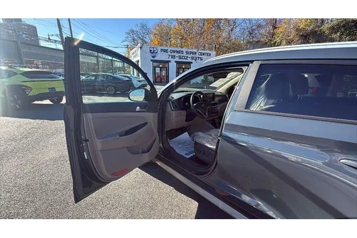 $17887 : Hyundai TUCSON 2021 AWD Spor image 10