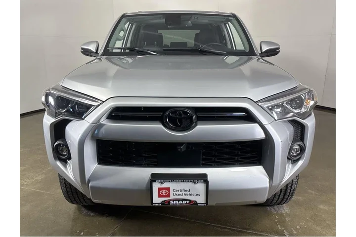 $42997 : Gold Certified2023 4 RUNNER S image 10