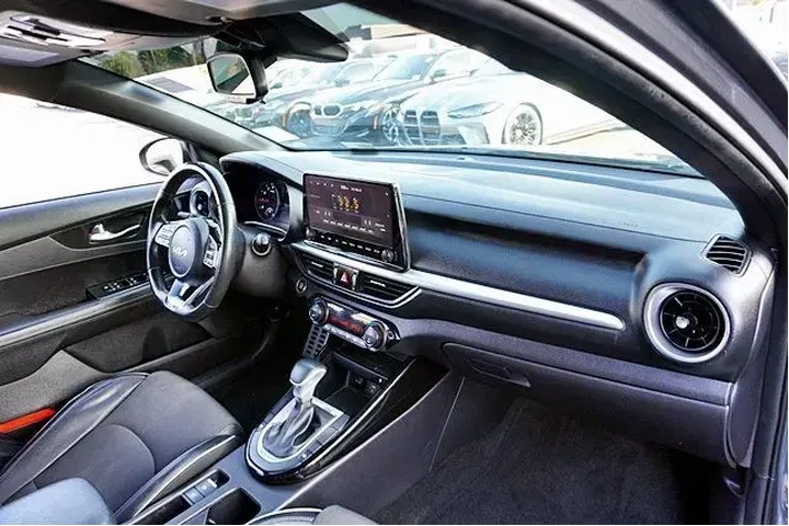 $14450 : Kia Forte 2022 GT-Line 4dr S image 10