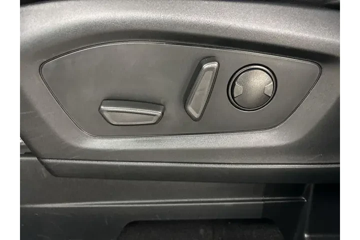 $39999 : Ford Explorer 2023 AWD ST 4d image 4