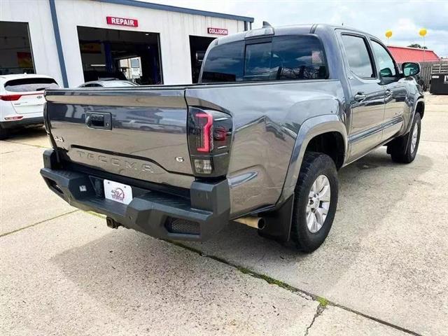 $26995 : 2018 Tacoma Double Cab For Sa image 6