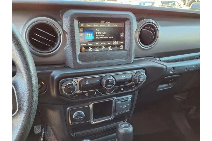 Jeep Wrangler 2022 4x4 Sport image 6