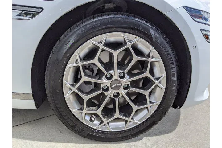 $28410 : Genesis G80 2021 AWD 2.5T 4d image 10