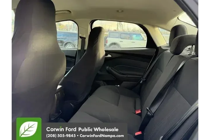 $8980 : Ford Focus 2018 SE 4dr Sedan image 9