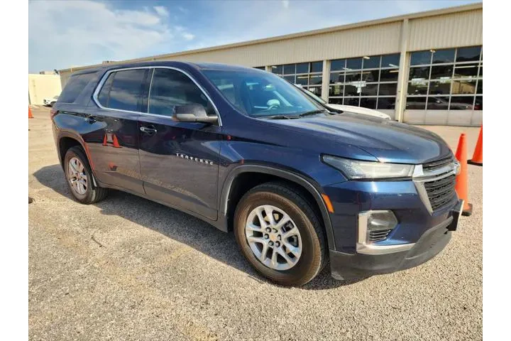 $25000 : Chevrolet Traverse 2023 LS 4 image 2