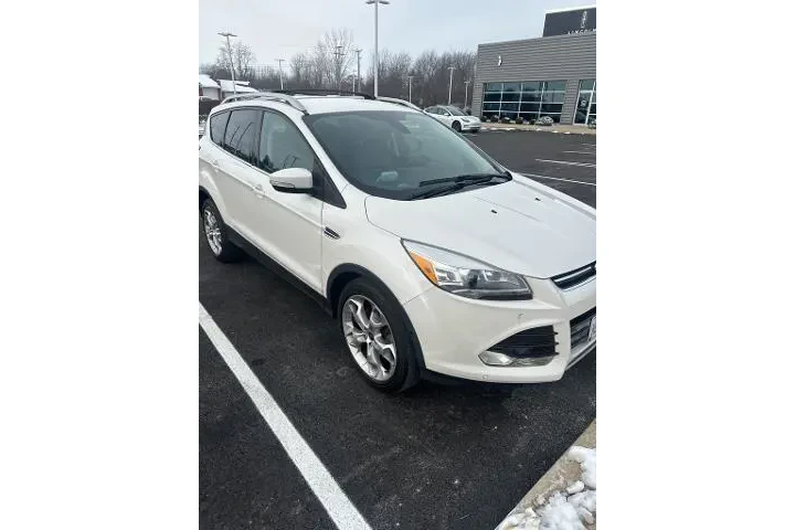 $10915 : Ford Escape 2014 AWD Titaniu image 1