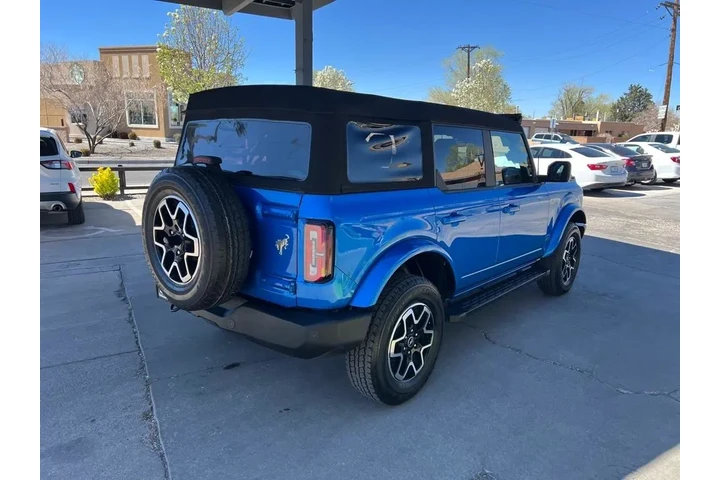 2024 Bronco Outer Banks 4-Door image 5