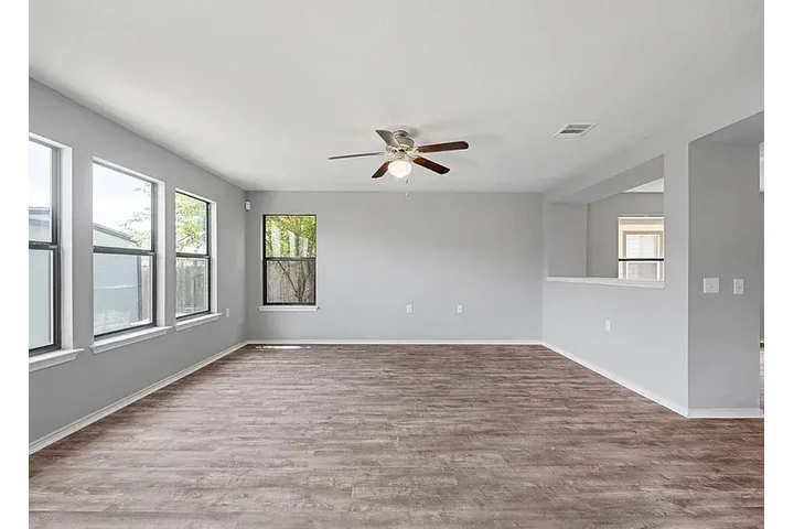 $1350 : HOME FOR RENT IN AUSTIN TX image 6