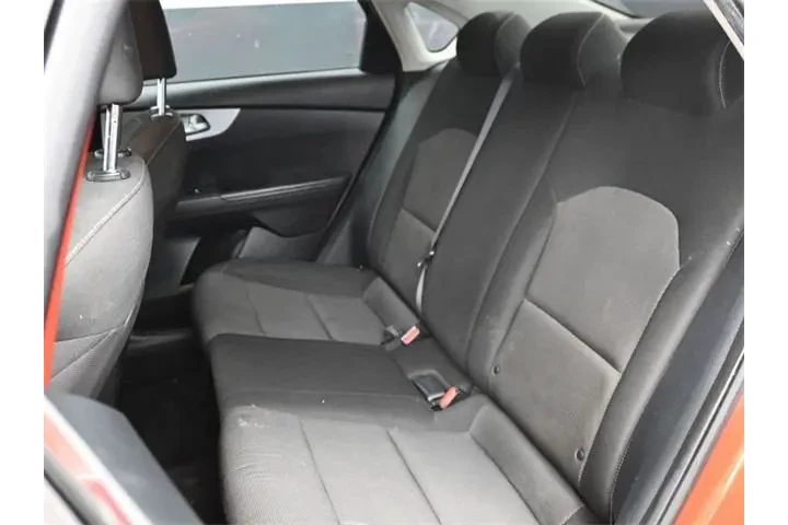 $16459 : Kia Forte 2023 LX 4dr Sedan image 9