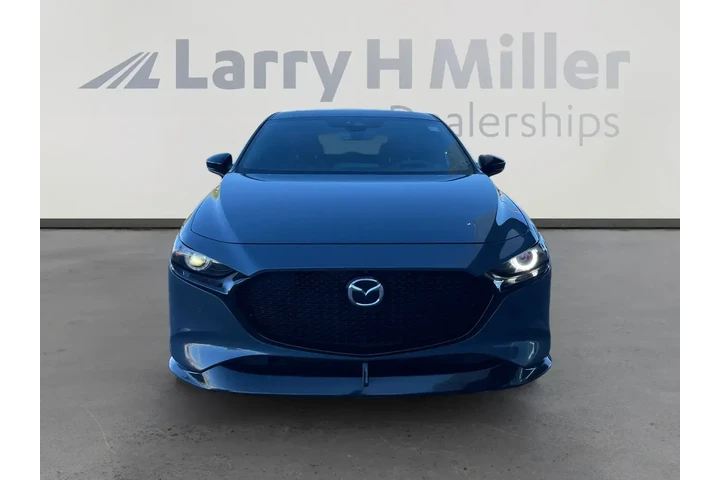 Mazda Mazda3 Hatchback 2021 image 8