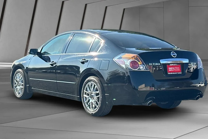 $8000 : Nissan Altima 2012 3.5 SR 4d image 10