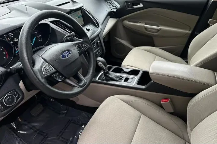 $14995 : Ford Escape 2018 SE 4dr SUV image 9