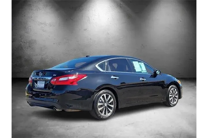 $11299 : Nissan Altima 2017 2.5 SV 4d image 3